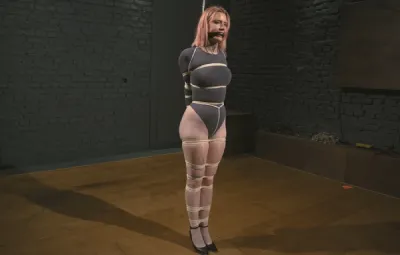 Astrid – Crushed Elbows Tight Thin Ropes for a Beautiful Dancer