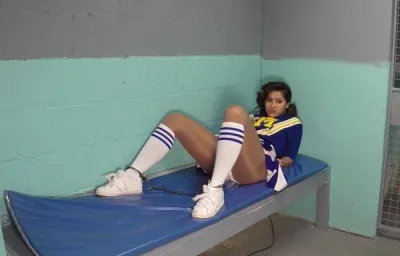 Sahrye – Cheerleader arrested in her dorm