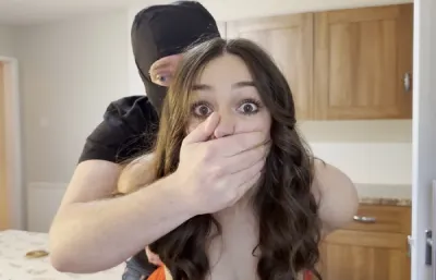 Lauren Angel – Home Invasion Handgag Close-Up Gagging